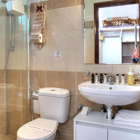 Сasa de vacaciones Skaros Garden Getaway - Corfu Gem With Private Pool